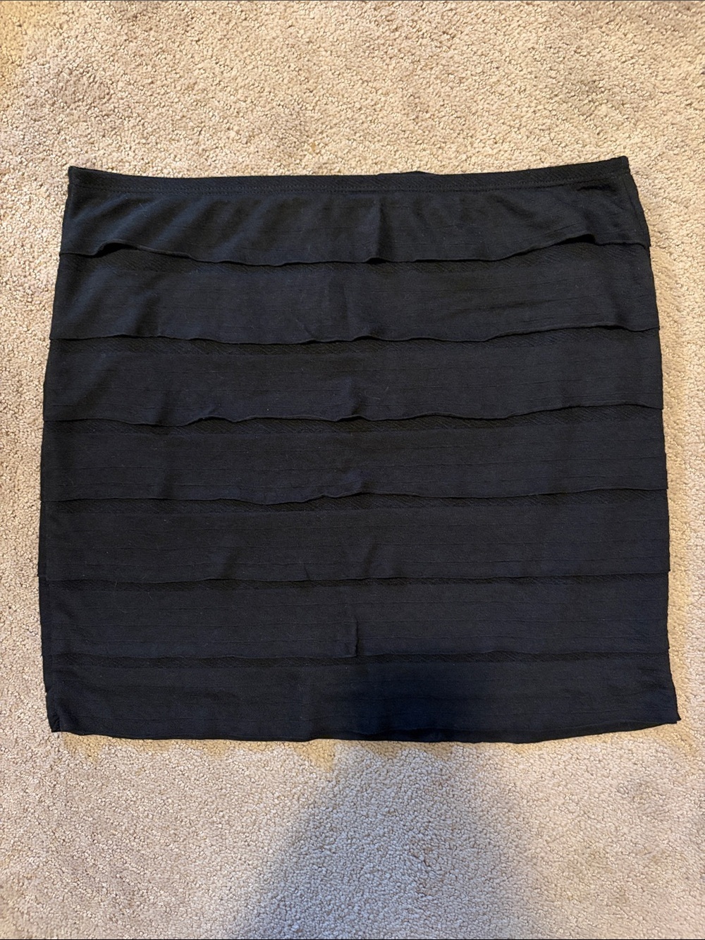 Max Studio Tiered Ruffle Knit Skirt Black Size Medium - Picture 1 of 4